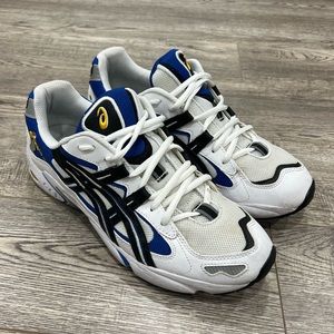 ASICS Kayano 5